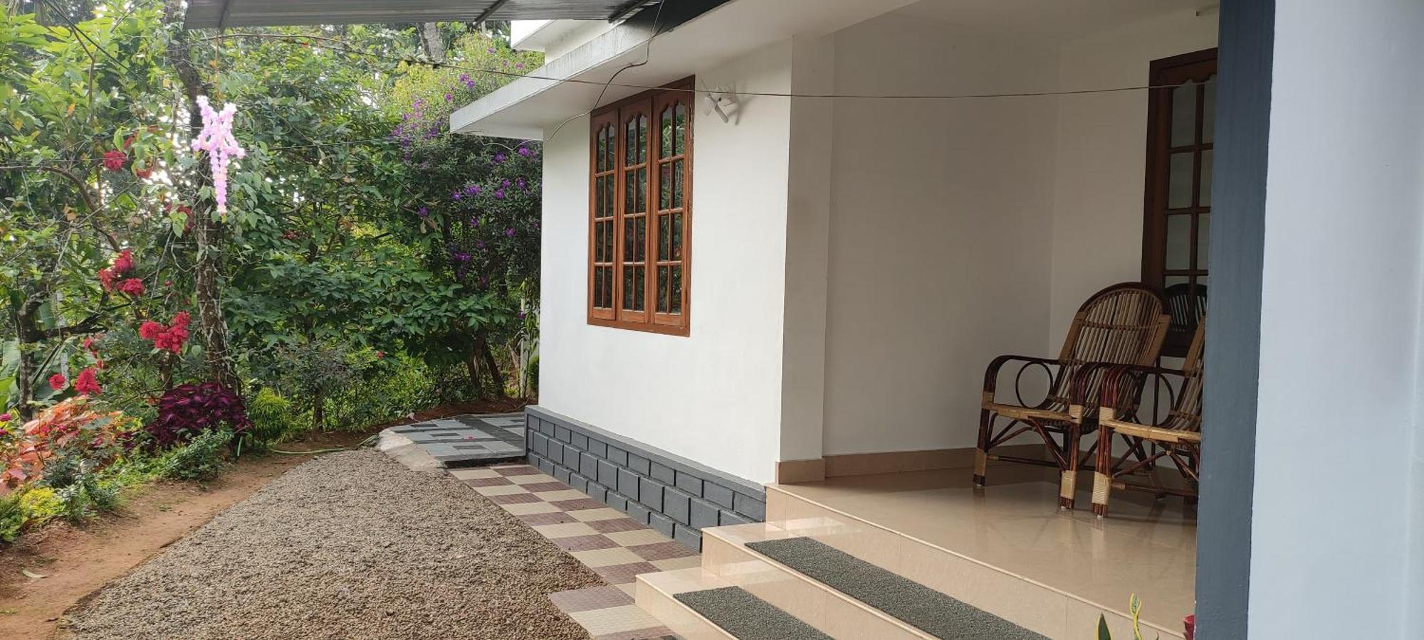Koonamparayil Home Stay Munnar Anaviratty-Family Only Extérieur photo