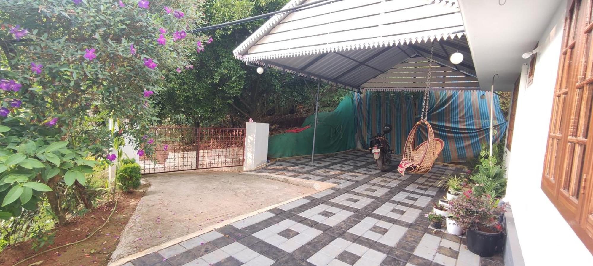 Koonamparayil Home Stay Munnar Anaviratty-Family Only Extérieur photo